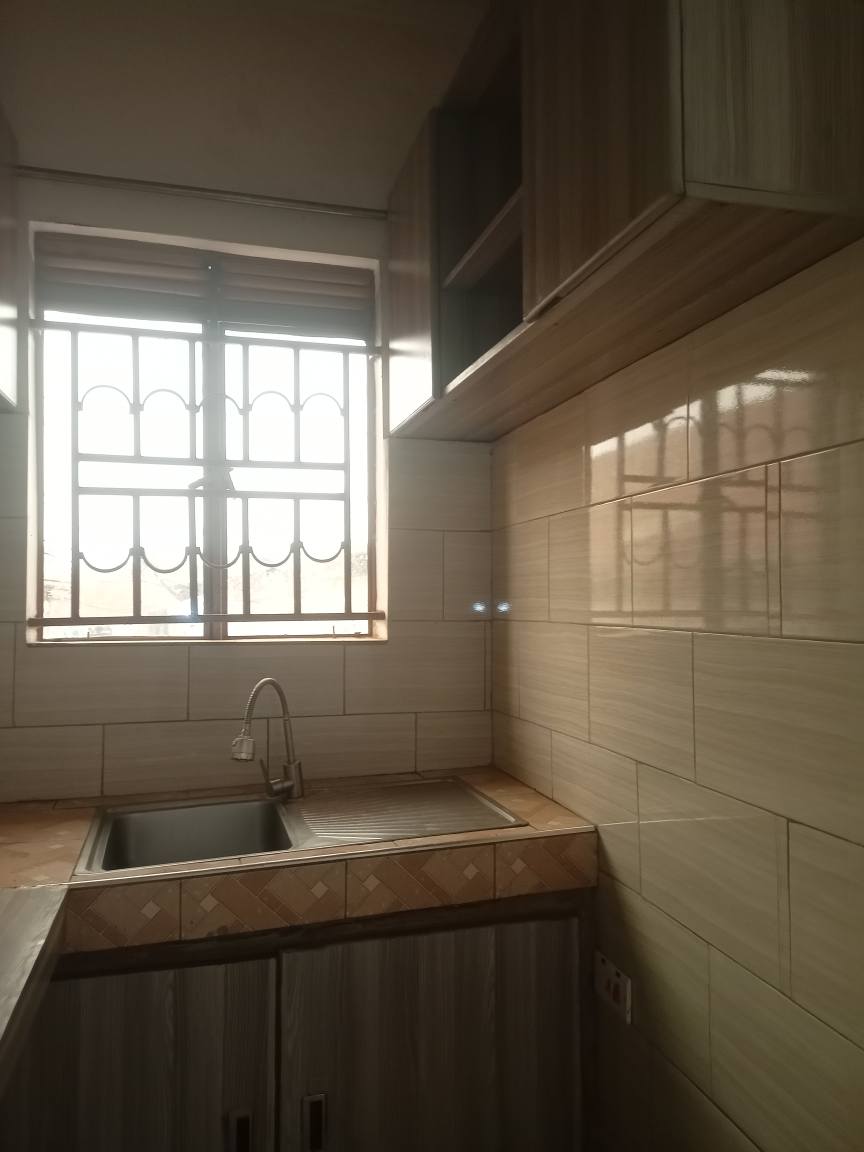 A picture of Self contained One bedroom Double 500k Kyebando OPP Akamwesi 0756255232