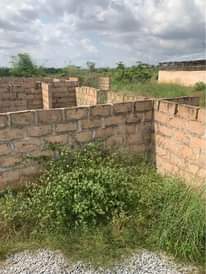 A picture of Duplex and two self contain at the back for sale
