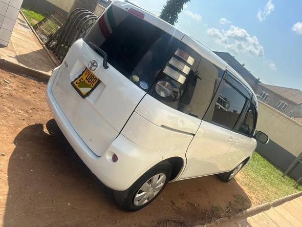 A picture of Toyota Sienta 20 5m Ugx
