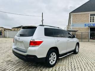 A picture of FEW MONTHS DRIVEN 2013 TOYOTA HIGHLANDER SPORT EDITION 100 FIRST