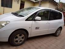 A picture of 2000 TOYOTA Spacio White