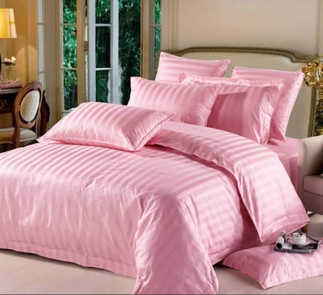A picture of Plain duvets available