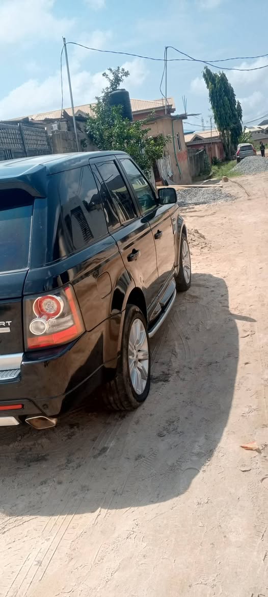 A picture of Range Rover sports