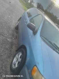 A picture of 2000 Toyota Siena Silicone