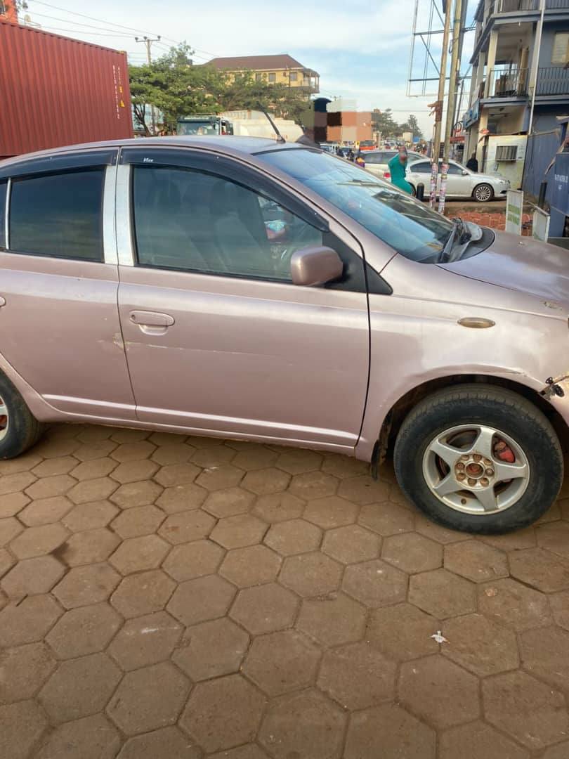 A picture of VITZ 7.8m call 0701488581 what s app 0776417404