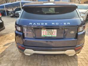 A picture of 2018 Range Rover Evouge price 18 5M Location Abuja 08160229978