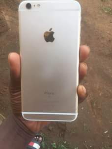 A picture of Iphone 6 64gb.