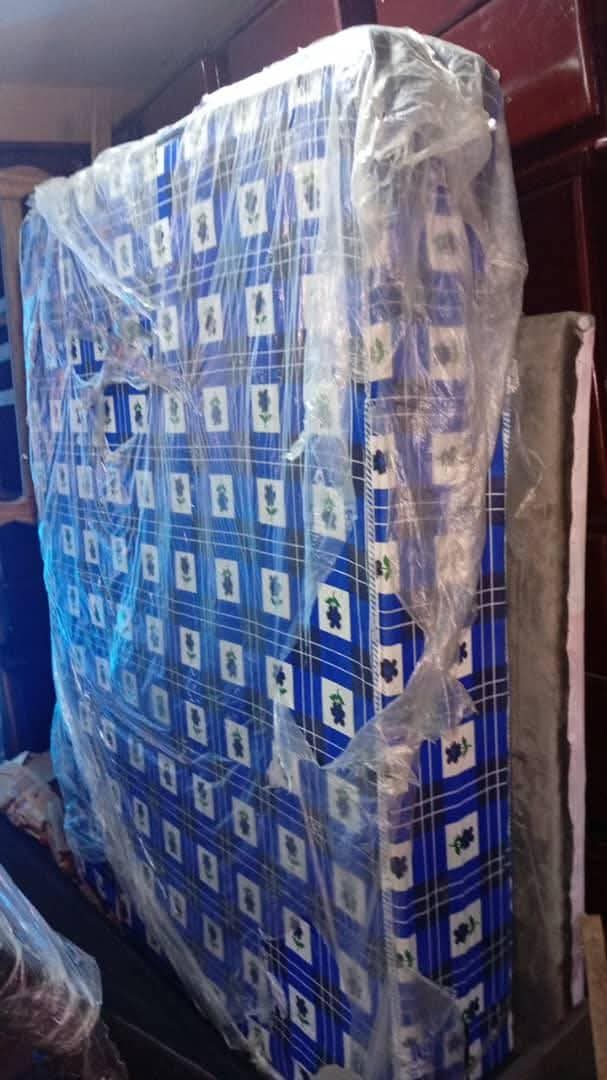 A picture of Naked Mattress Semi orthopedic
