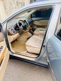 A picture of LEXUS RX 350