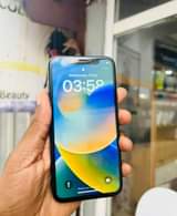 A picture of Iphone X