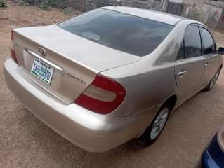 A picture of TOYOTA CAMRY 2003