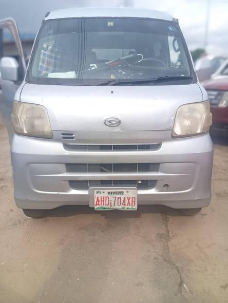 A picture of Keke bus clean working perfectly 4m is negotiable