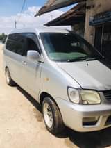 A picture of TOYOTA NOAH SR 40 IKO SOKONI BEI NI TSH 17
