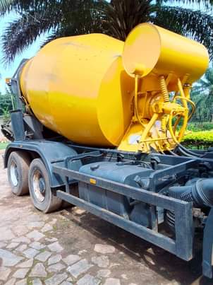 A picture of Concrete mixer pristine condition