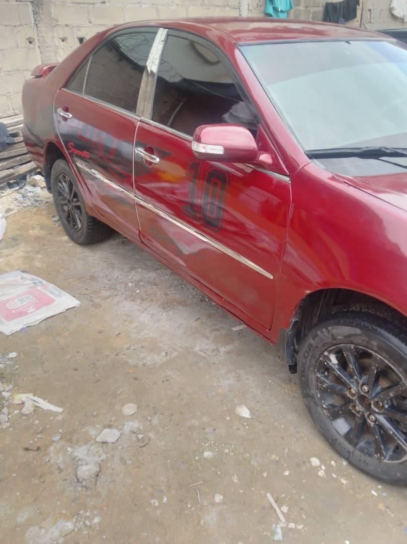 A picture of 2005 Toyota camry