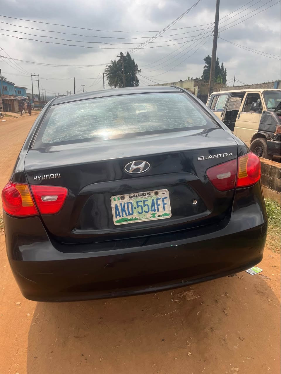A picture of Hyundai Elantra 2009 flash on first body