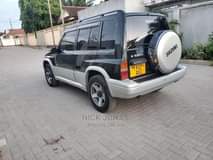 suzuki escudo