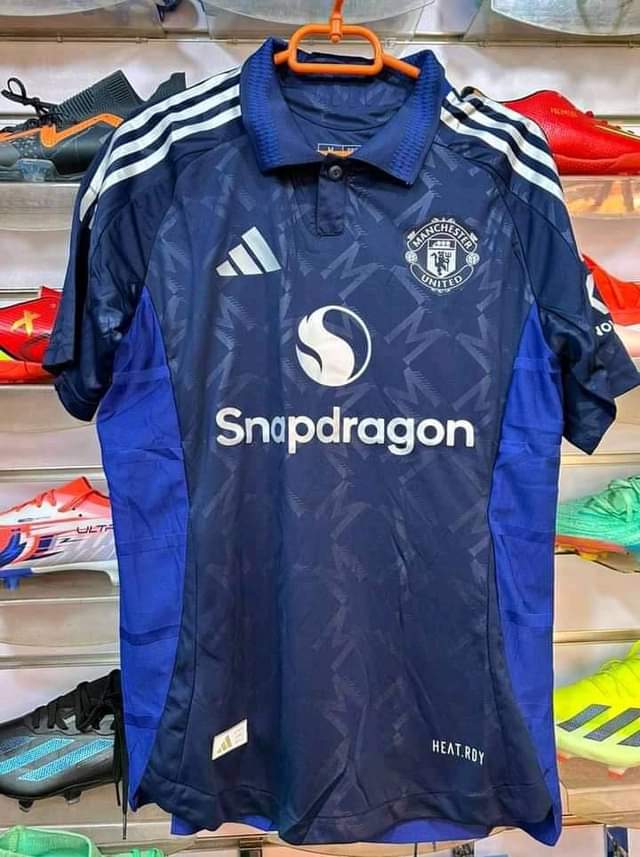 A picture of SPORTS OUTFITS