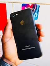 A picture of iPhone 7 32Gb at 290k
