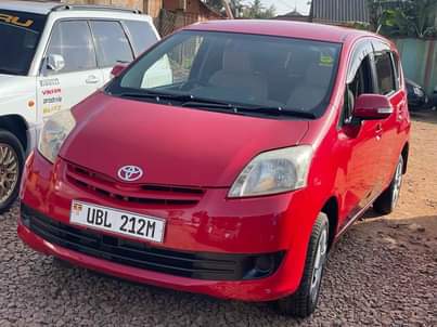A picture of Toyota Passo Sette