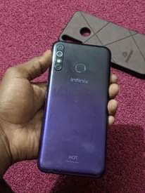 A picture of Infinix hote 8 Gb 32 ram 2 bei 100k Tu