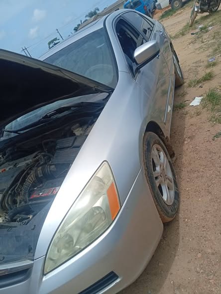 A picture of Honda 07 accord