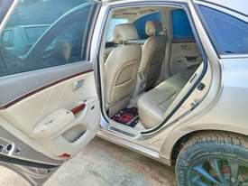 A picture of 2007 Hyundai Azera 07