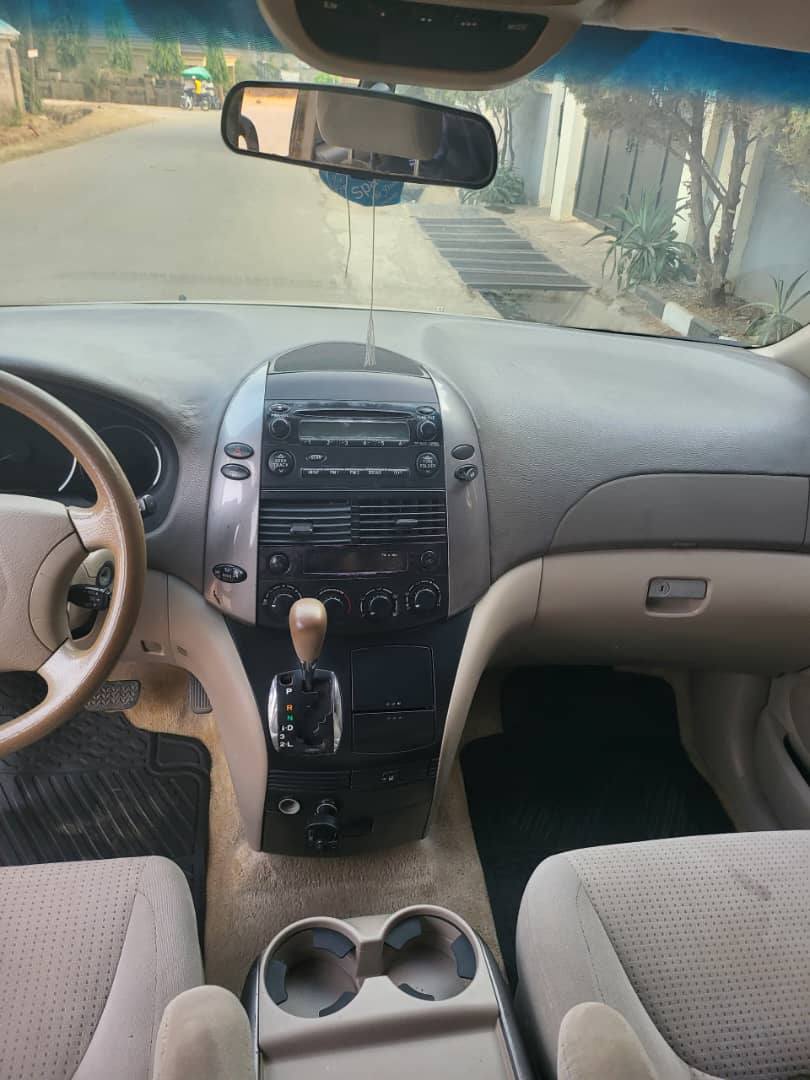 A picture of 2007 Toyota Sienna