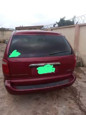 A picture of 2005 Cyrsler Town country