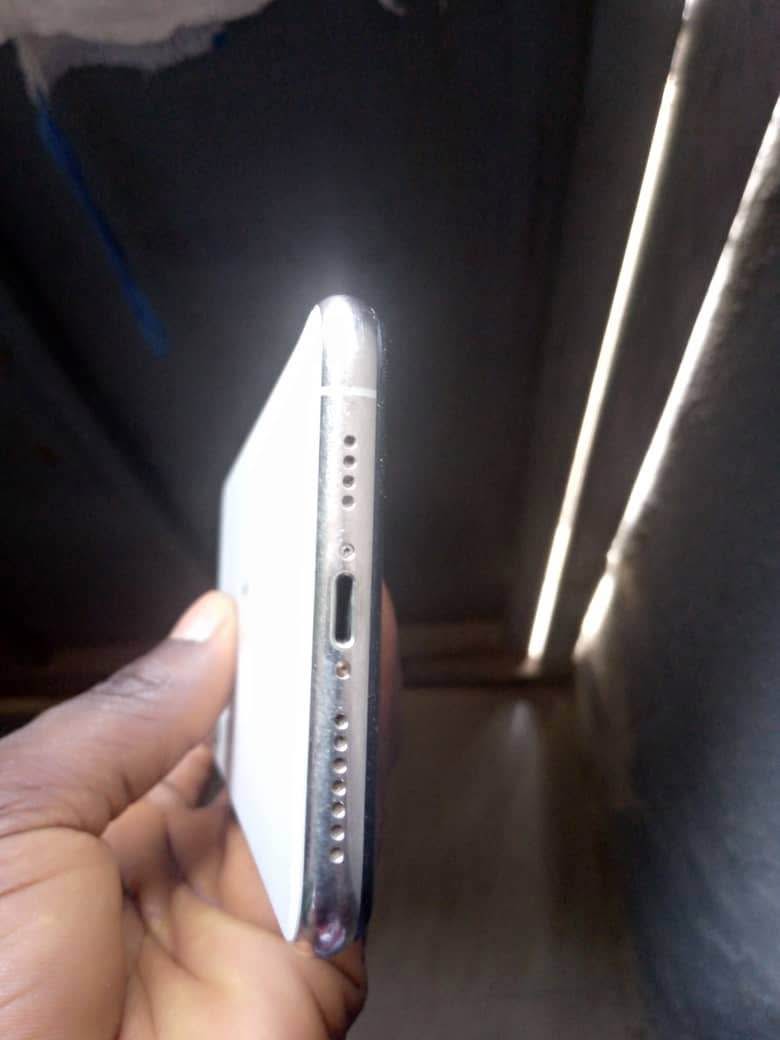 A picture of Super clean well used iPhone 11pro max with 64GB Memory
