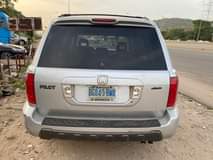 A picture of Distress Honda Pilot with ac and sound engine 1 1m