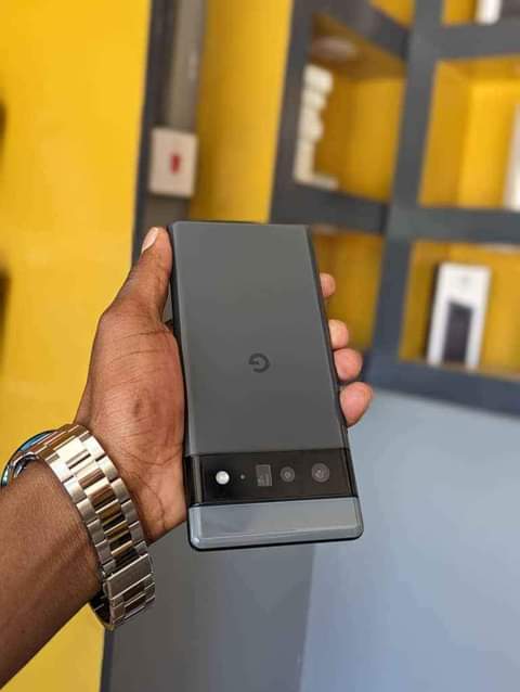 A picture of GOOGLE PIXEL 6 PRO ROM 128 GB RAM 12 GB