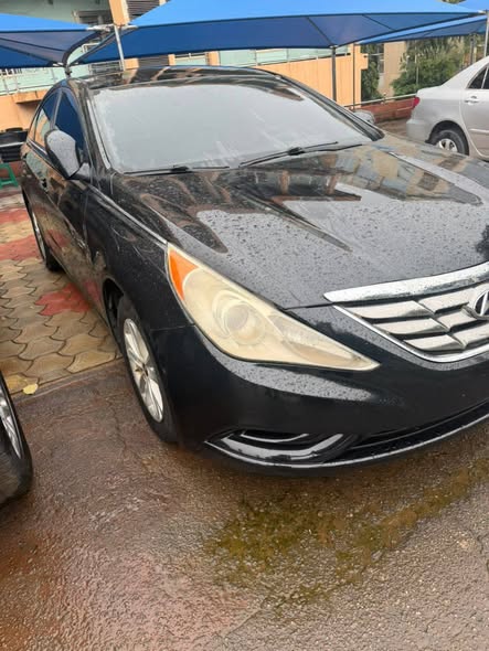 A picture of HYUNDIA SONATA