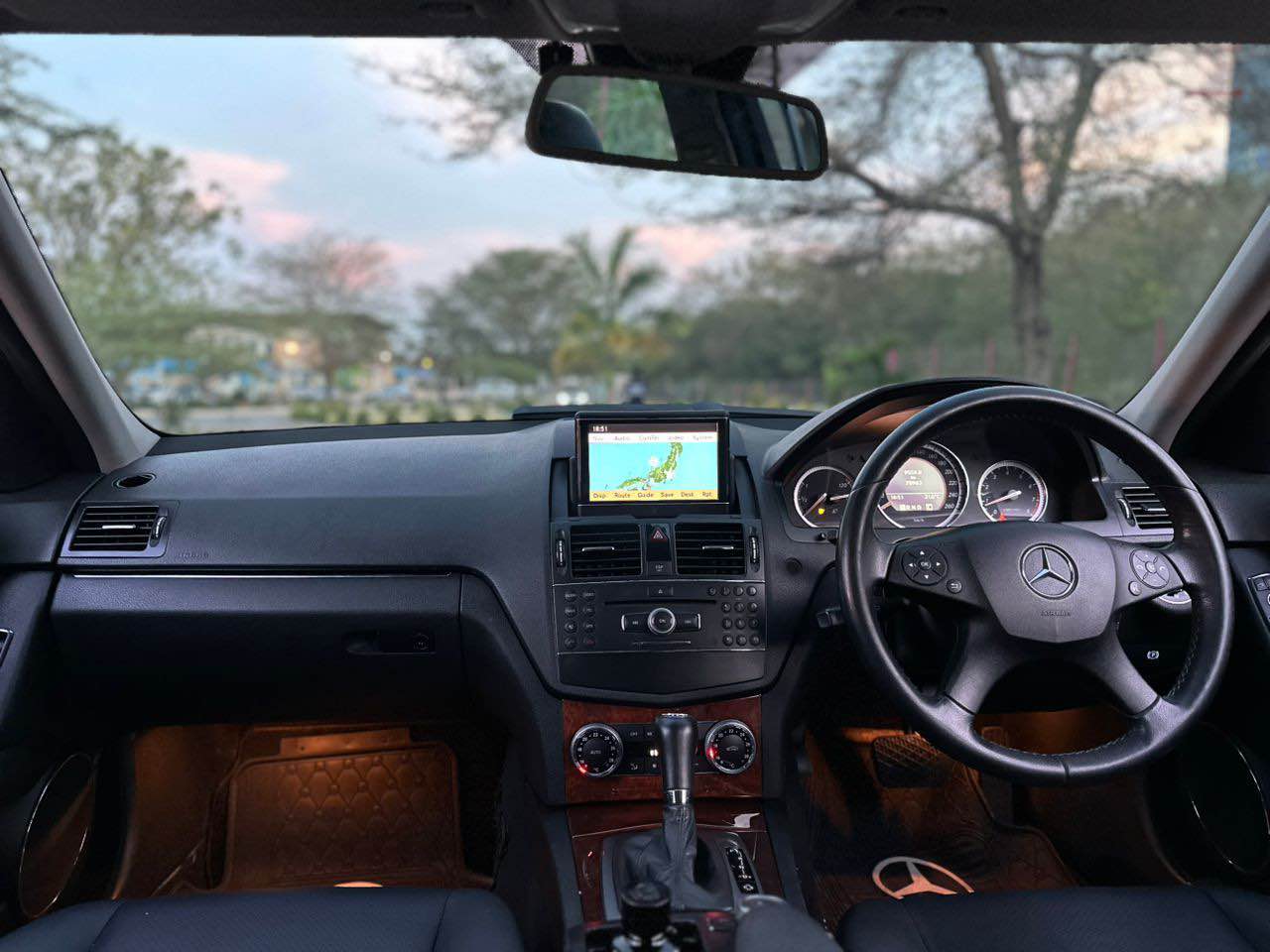 A picture of MERCEDES BENZ C CLASS 2008