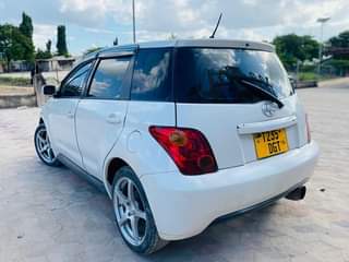 A picture of Toyota IST