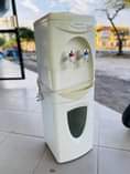 A picture of Water dispenser