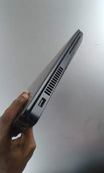 A picture of dell latitude laptop 1tb ssd corei5