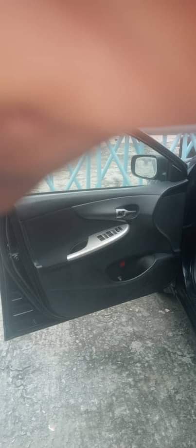 A picture of Destress sale Alert Owner need Urgent Cash Sharp 2010 Toyota