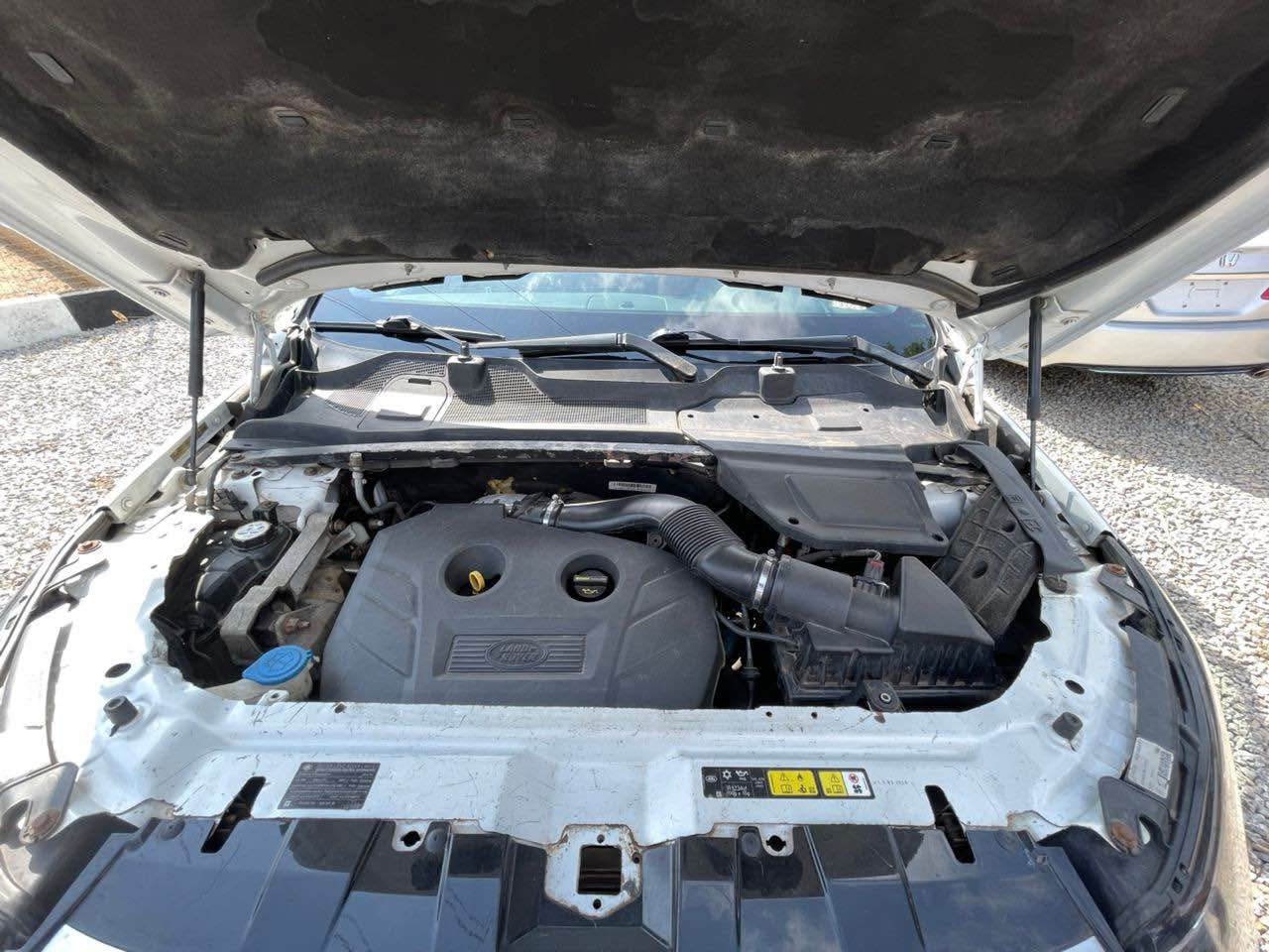 A picture of Distress Distress Direct Belgium Range Rover Discovery