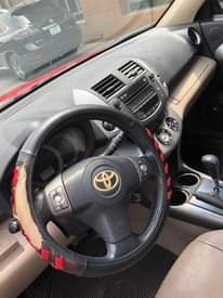 A picture of Toyota RAV4 2008 V6 toks standard leather interior