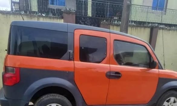 A picture of Mushin Distress sales Honda elements lx 05