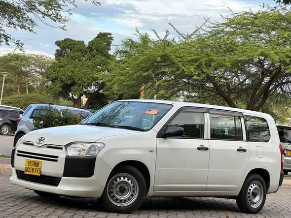 A picture of TOYOTA PROBOX NEW 2016