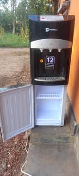 A picture of Sayona water dispenser