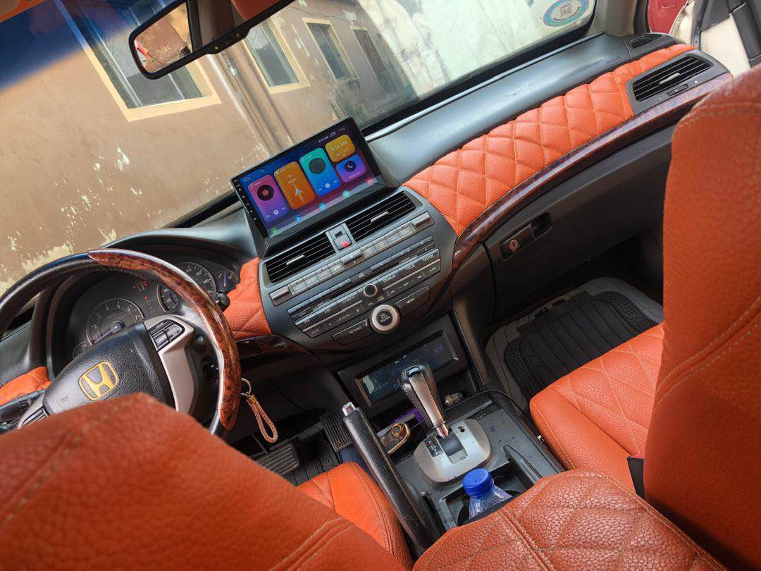 A picture of Honda Crosstour