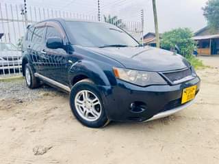 A picture of OUTLANDER 0714058883