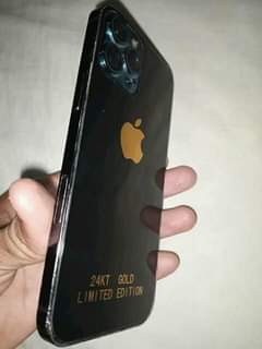 A picture of Iphone 12 pro max copy