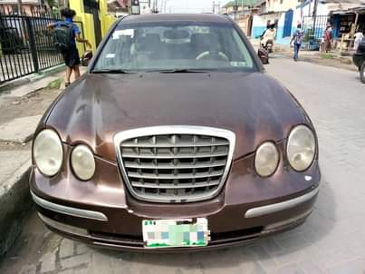 A picture of Kia Amanti 04