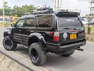 A picture of Hilux surf