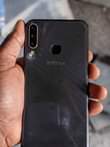 A picture of Inifinix s4 ram 3 gb 32