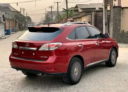 A picture of Lexus RX 350